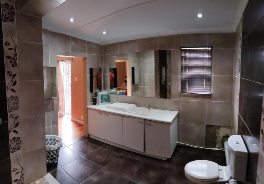 4 Bedroom Property for Sale in Retief Eastern Cape